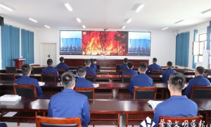 巩留县森林消防大队三中队 严密组织灭火安全常识教育