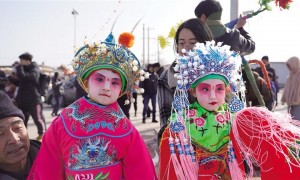 内蒙古土默特左旗：传承凌空绝技 弘扬北疆文化